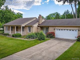 18227 Meridian Road, Grosse Ile, MI 48138