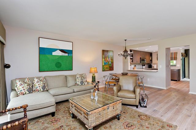 11397 Pond View Drive E102, Wellington, FL 33414