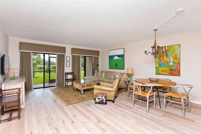 11397 Pond View Drive E102, Wellington, FL 33414