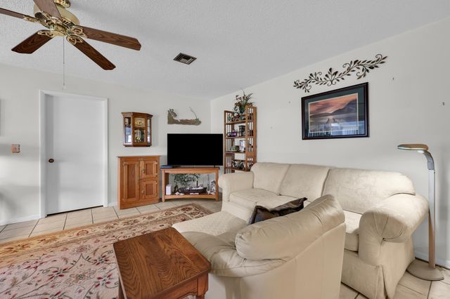 515 Ponderosa Drive 42a, Fort Pierce, FL 34982
