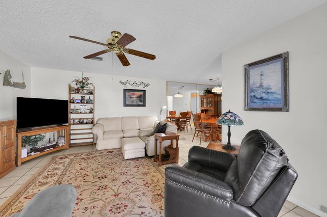 515 Ponderosa Drive 42a, Fort Pierce, FL 34982