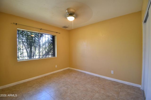 6525 W Mercer Lane, Glendale, AZ 85304