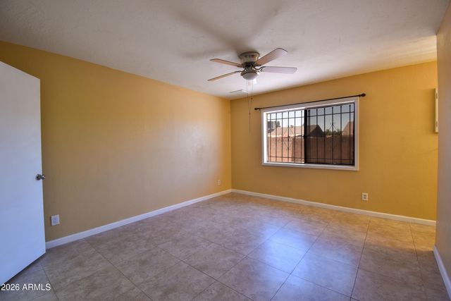 6525 W Mercer Lane, Glendale, AZ 85304
