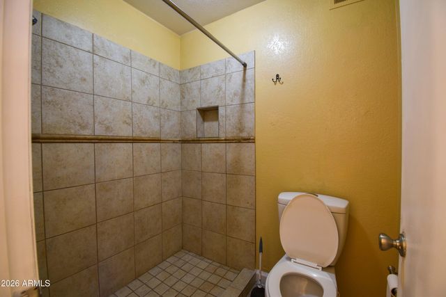 6525 W Mercer Lane, Glendale, AZ 85304