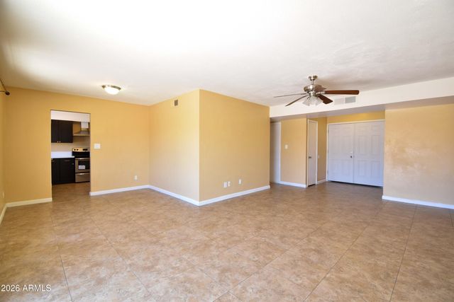 6525 W Mercer Lane, Glendale, AZ 85304