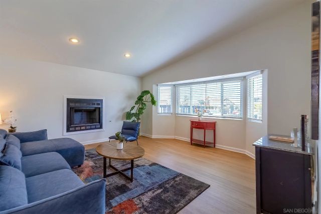7257 Latrobe, San Diego, CA 92139