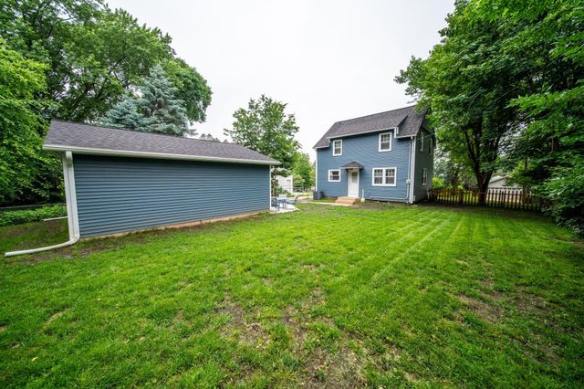 1516 5th Street SW, Rochester, MN 55902