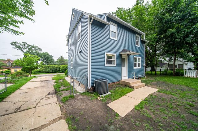 1516 5th Street SW, Rochester, MN 55902