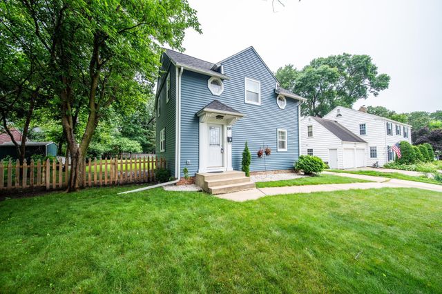 1516 5th Street SW, Rochester, MN 55902