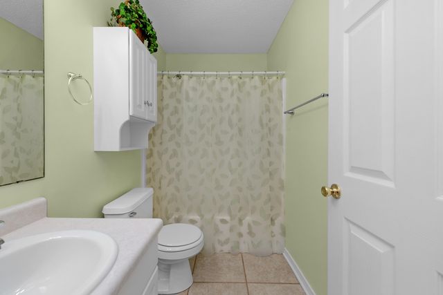 1945 Jessica Way, Navarre, FL 32566