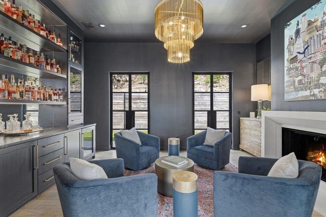 3913 Bonnell DR, Austin, TX 78731