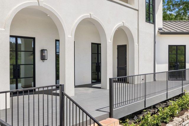 3913 Bonnell DR, Austin, TX 78731