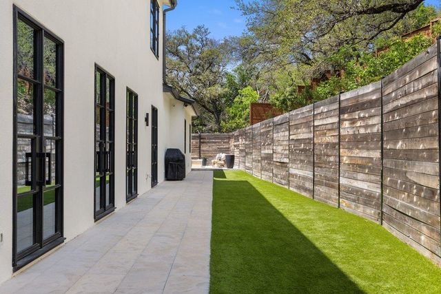 3913 Bonnell DR, Austin, TX 78731