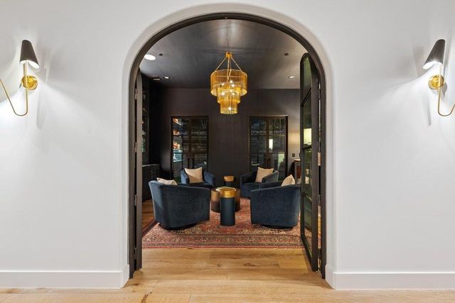 3913 Bonnell DR, Austin, TX 78731