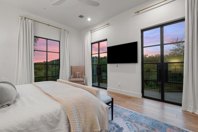 3913 Bonnell DR, Austin, TX 78731