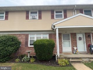 527 LINDEN ST, Leesport, PA 19533