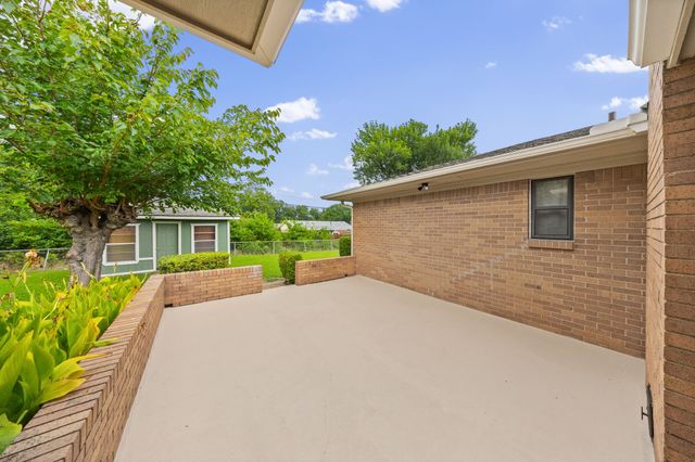 3306 Bonnie Lea Street, Greenville, TX 75402