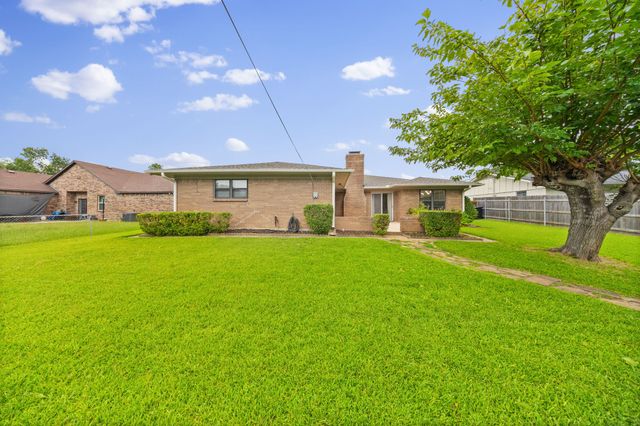 3306 Bonnie Lea Street, Greenville, TX 75402