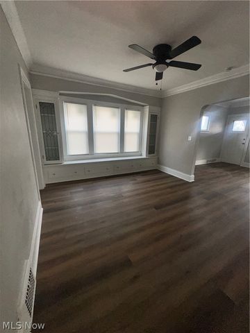 1842 Colonnade Road UP, Cleveland, OH 44112