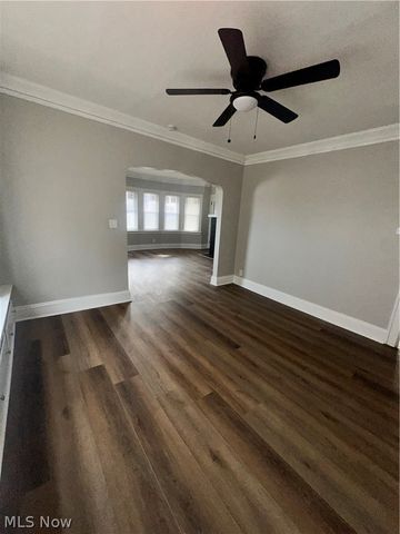 1842 Colonnade Road UP, Cleveland, OH 44112