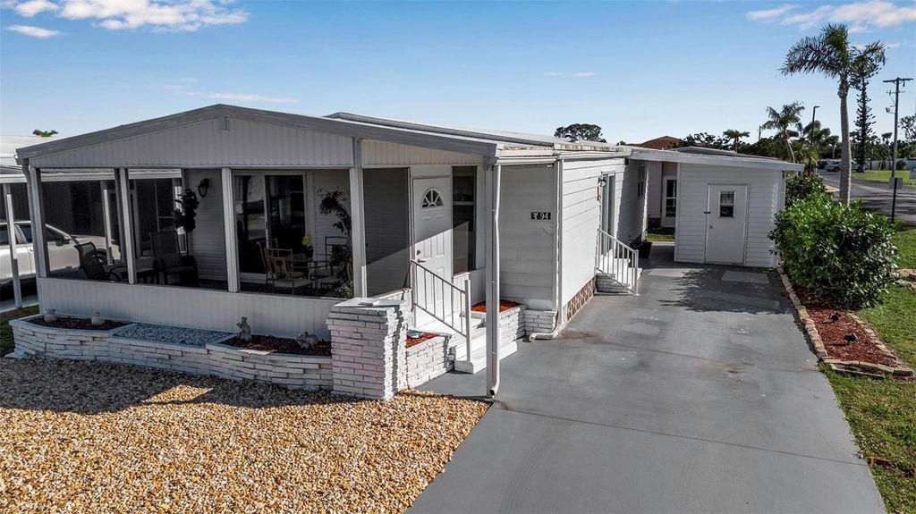 94 ANNE BONNY CIRCLE, Nokomis, FL 34275