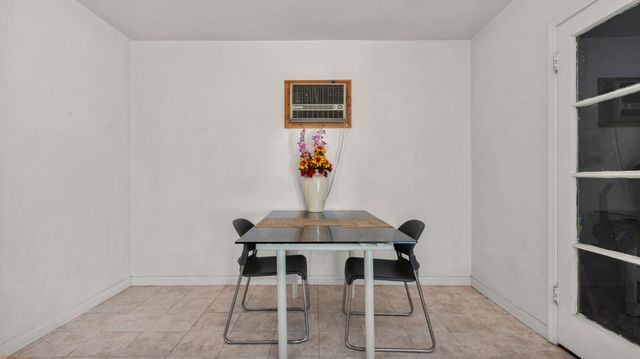 4267 E Sunny Dunes Road, Palm Springs, CA 92264