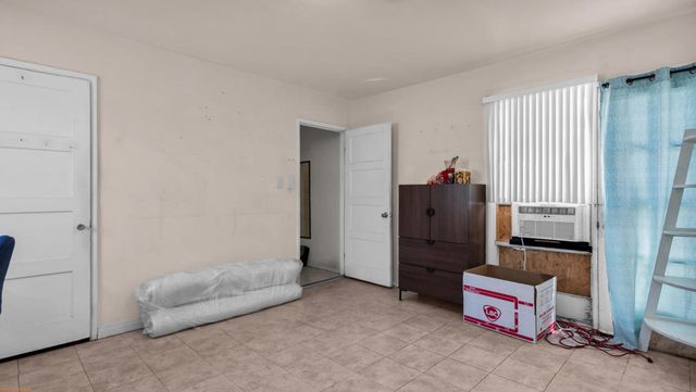 4267 E Sunny Dunes Road, Palm Springs, CA 92264