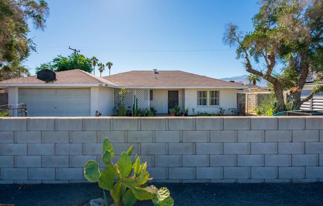 4267 E Sunny Dunes Road, Palm Springs, CA 92264