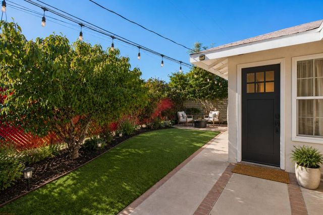 4267 E Sunny Dunes Road, Palm Springs, CA 92264