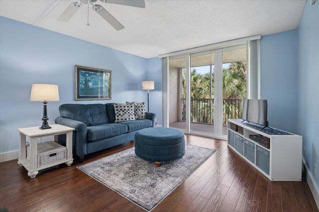 250 Jacaranda Drive 408, Plantation, FL 33324
