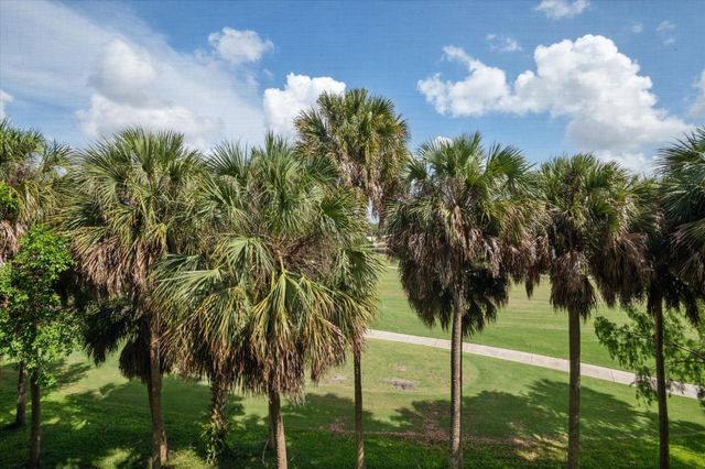 250 Jacaranda Drive 408, Plantation, FL 33324