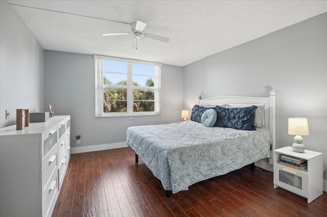 250 Jacaranda Drive 408, Plantation, FL 33324