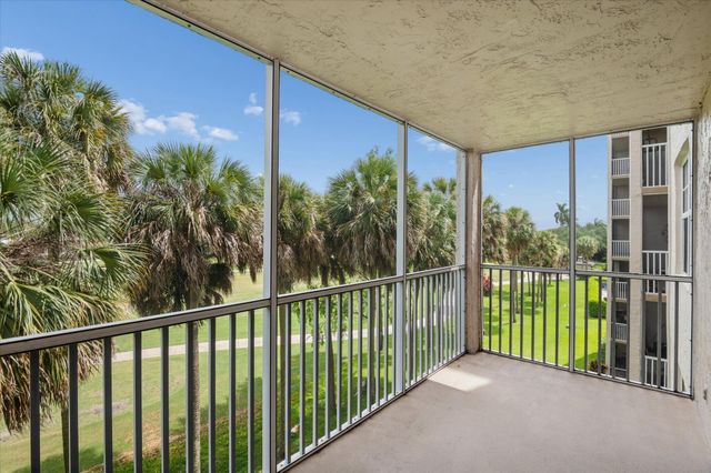 250 Jacaranda Drive 408, Plantation, FL 33324