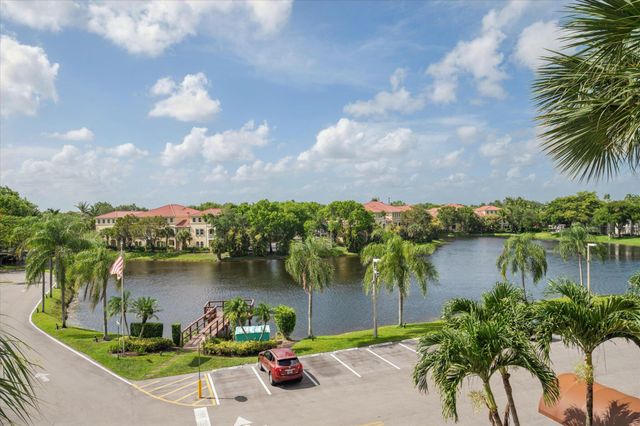 250 Jacaranda Drive 408, Plantation, FL 33324