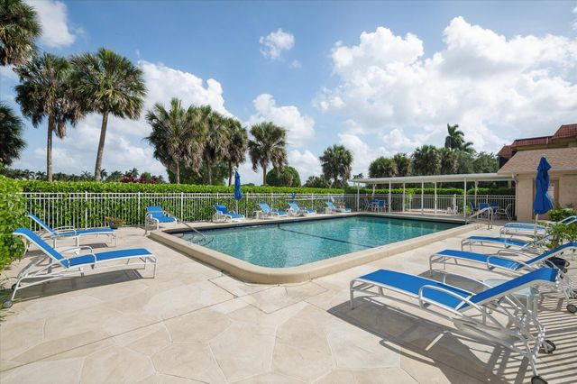 250 Jacaranda Drive 408, Plantation, FL 33324