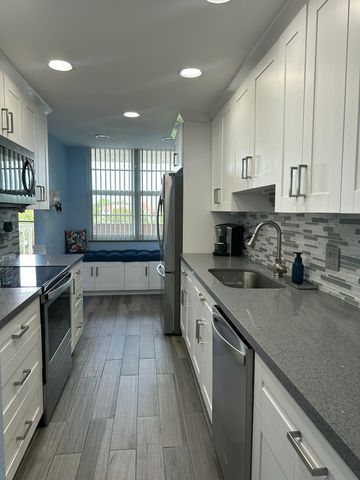 250 Jacaranda Drive 408, Plantation, FL 33324