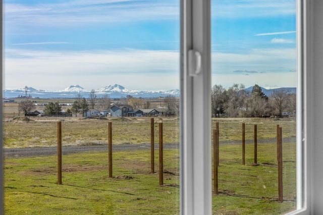 518 SW 6th Street Lot 1, Metolius, OR 97741