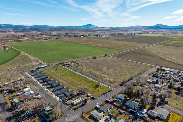 518 SW 6th Street Lot 1, Metolius, OR 97741