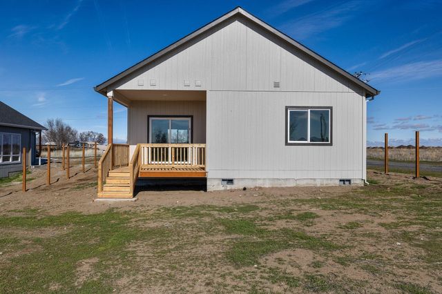 518 SW 6th Street Lot 1, Metolius, OR 97741