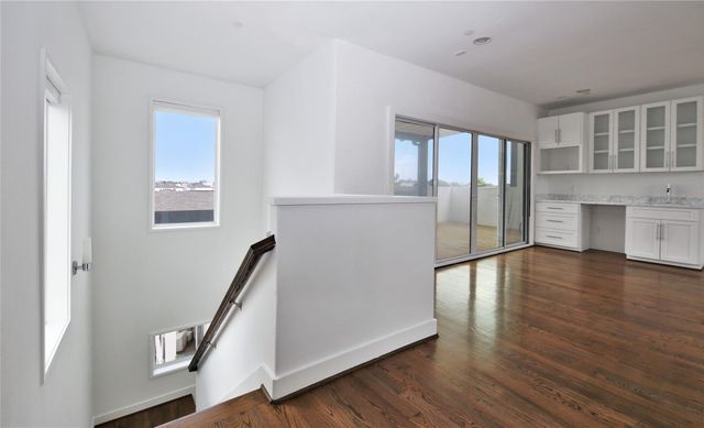 5711 Kansas, Houston, TX 77007