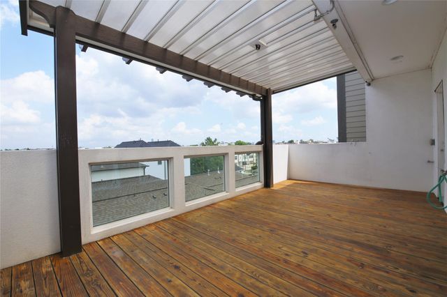 5711 Kansas, Houston, TX 77007