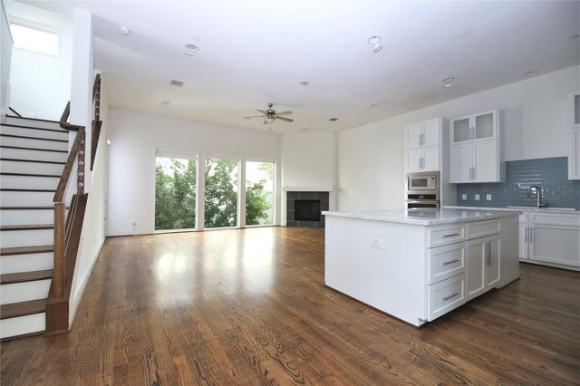 5711 Kansas, Houston, TX 77007