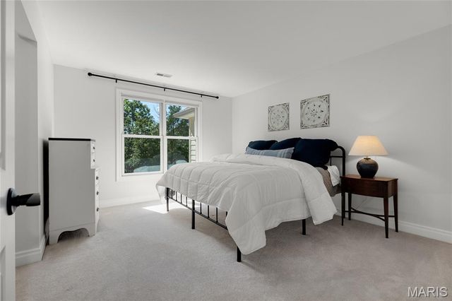 1512 Saint James Place Court, Wildwood, MO 63038