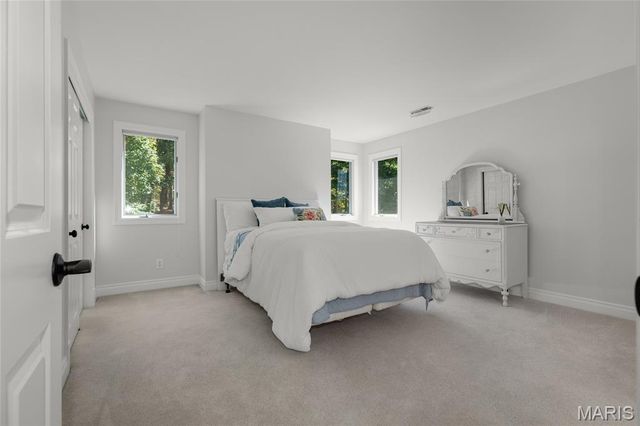 1512 Saint James Place Court, Wildwood, MO 63038