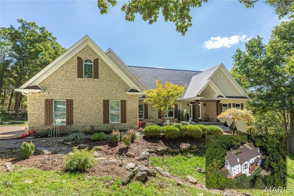 1512 Saint James Place Court, Wildwood, MO 63038