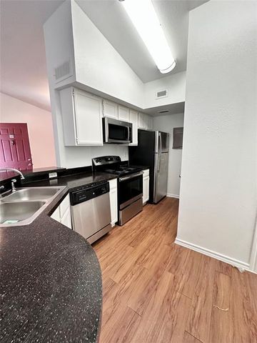 6804 N Capital Of TX Highway 424, Austin, TX 78750