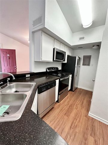 6804 N Capital Of TX Highway 424, Austin, TX 78750