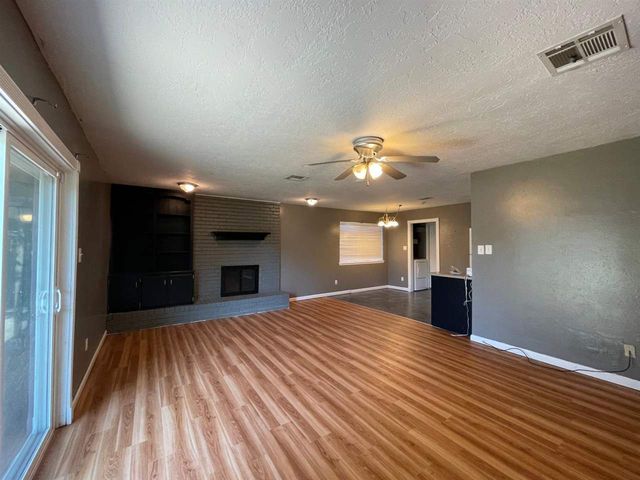 6908 SW Beta Ave, Lawton, OK 73505