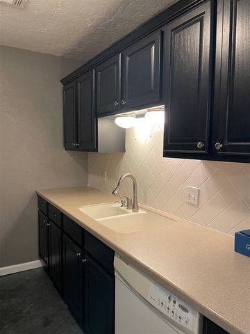 6908 SW Beta Ave, Lawton, OK 73505