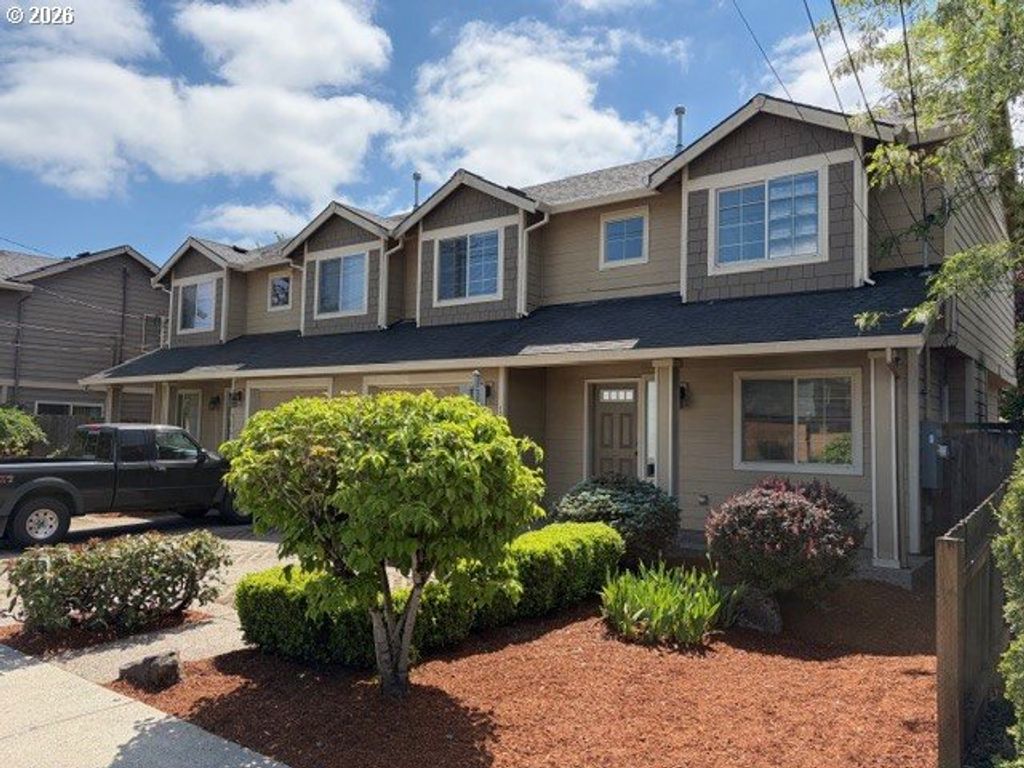15650 Se STARK St, Portland, OR 97233